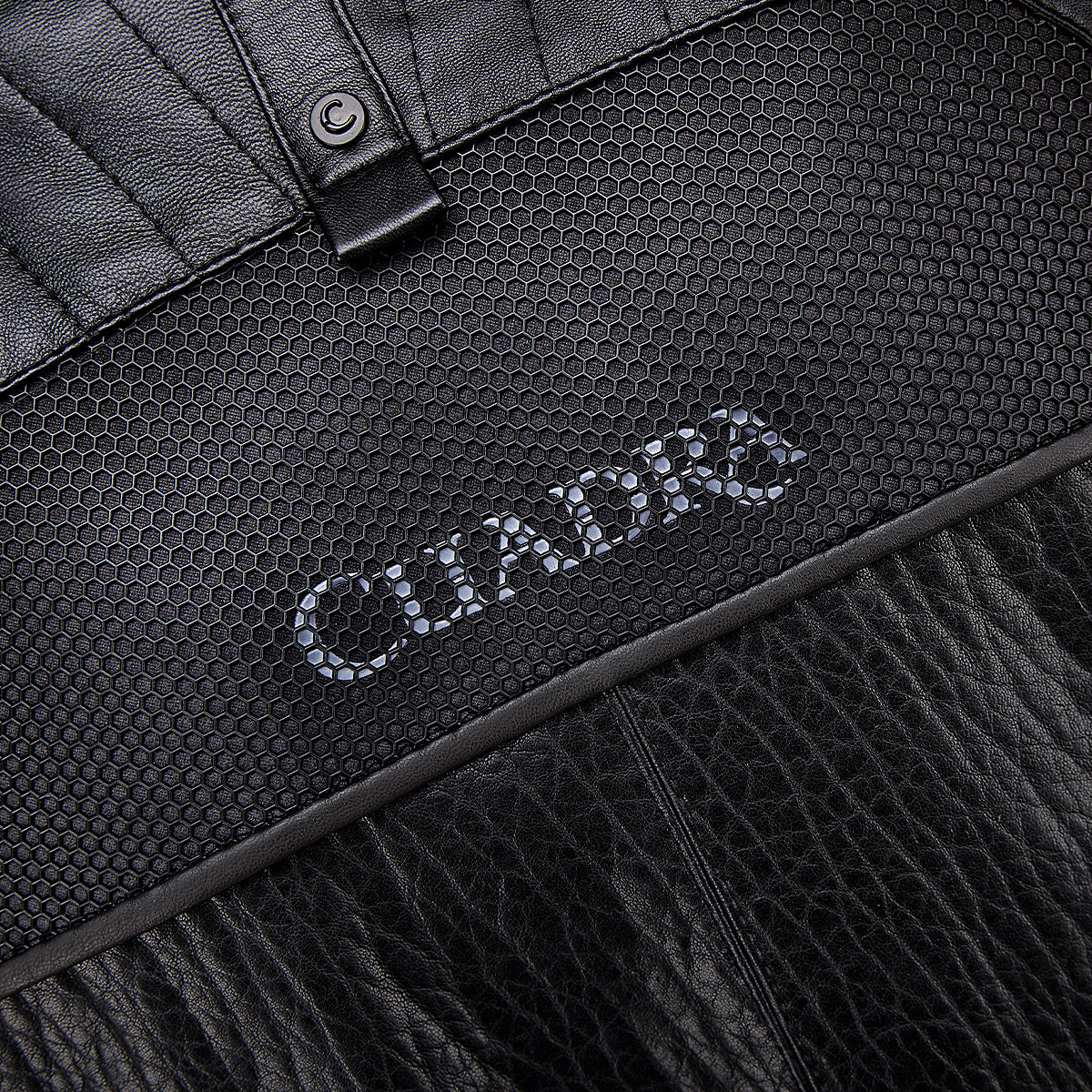 BLACK LASER & ZIPPER VEST