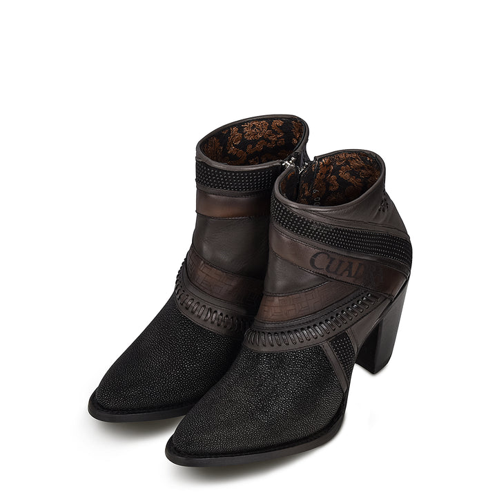 Black Stingray Laser & Woven Round Toe
