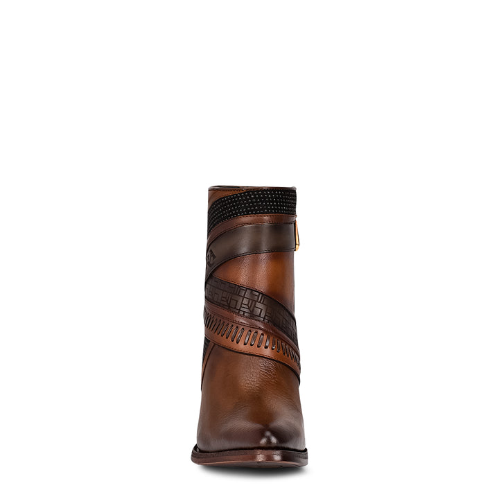 Honey Laser & Woven Round Toe