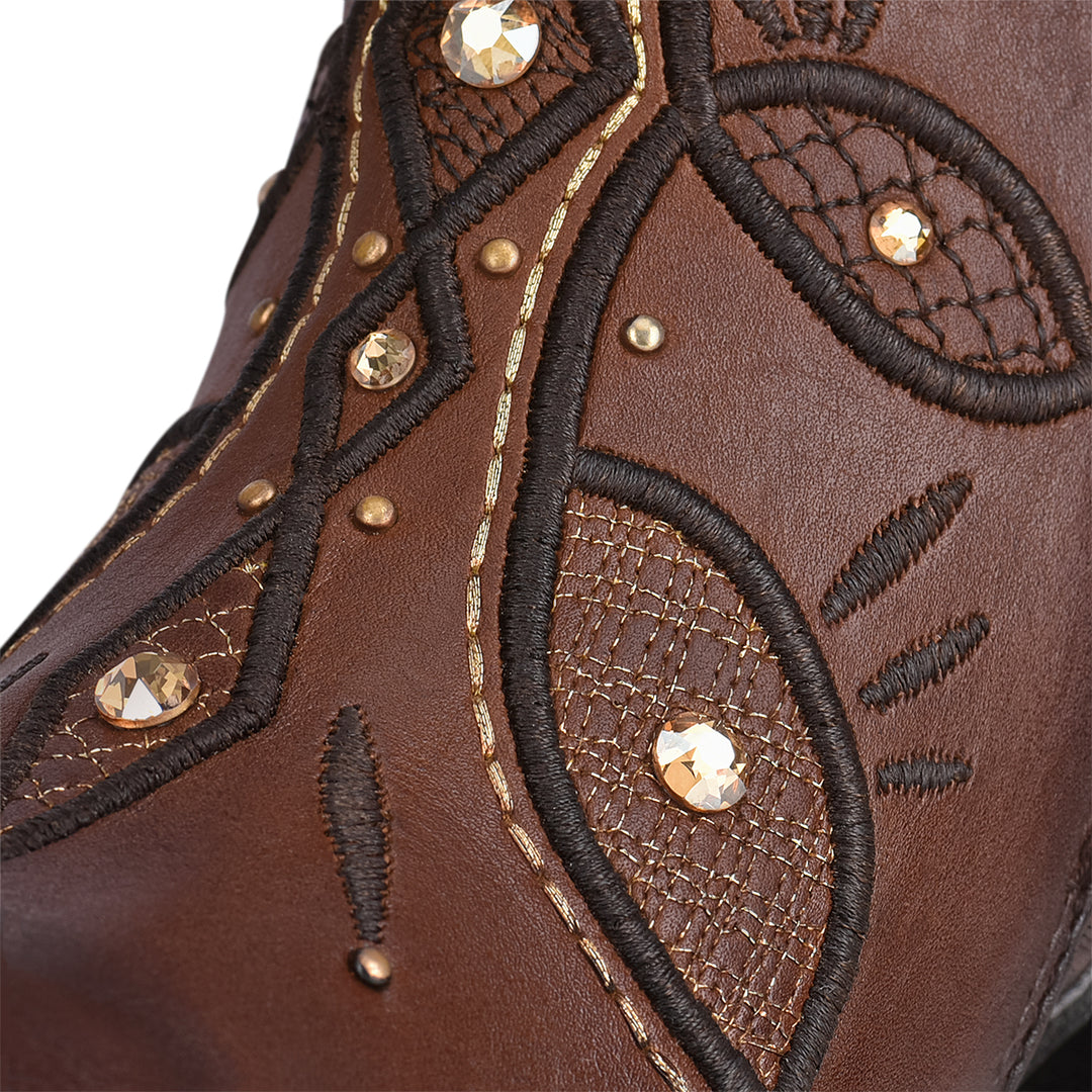 Maple Embroidery & Crystals Round Toe