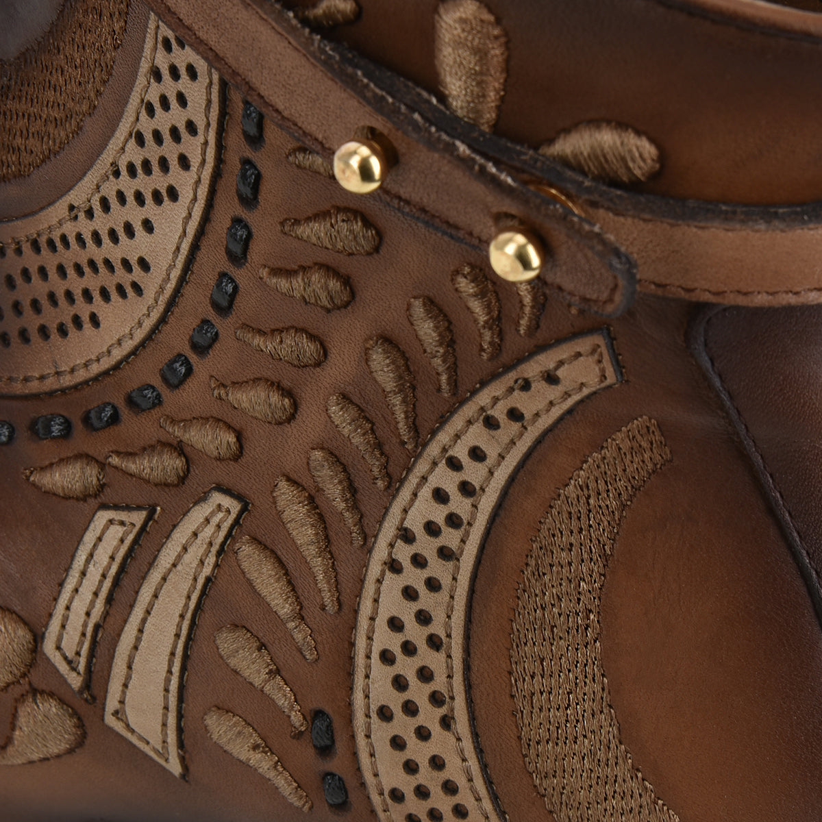 Cuadra Maple Embroidery & Harness CU642