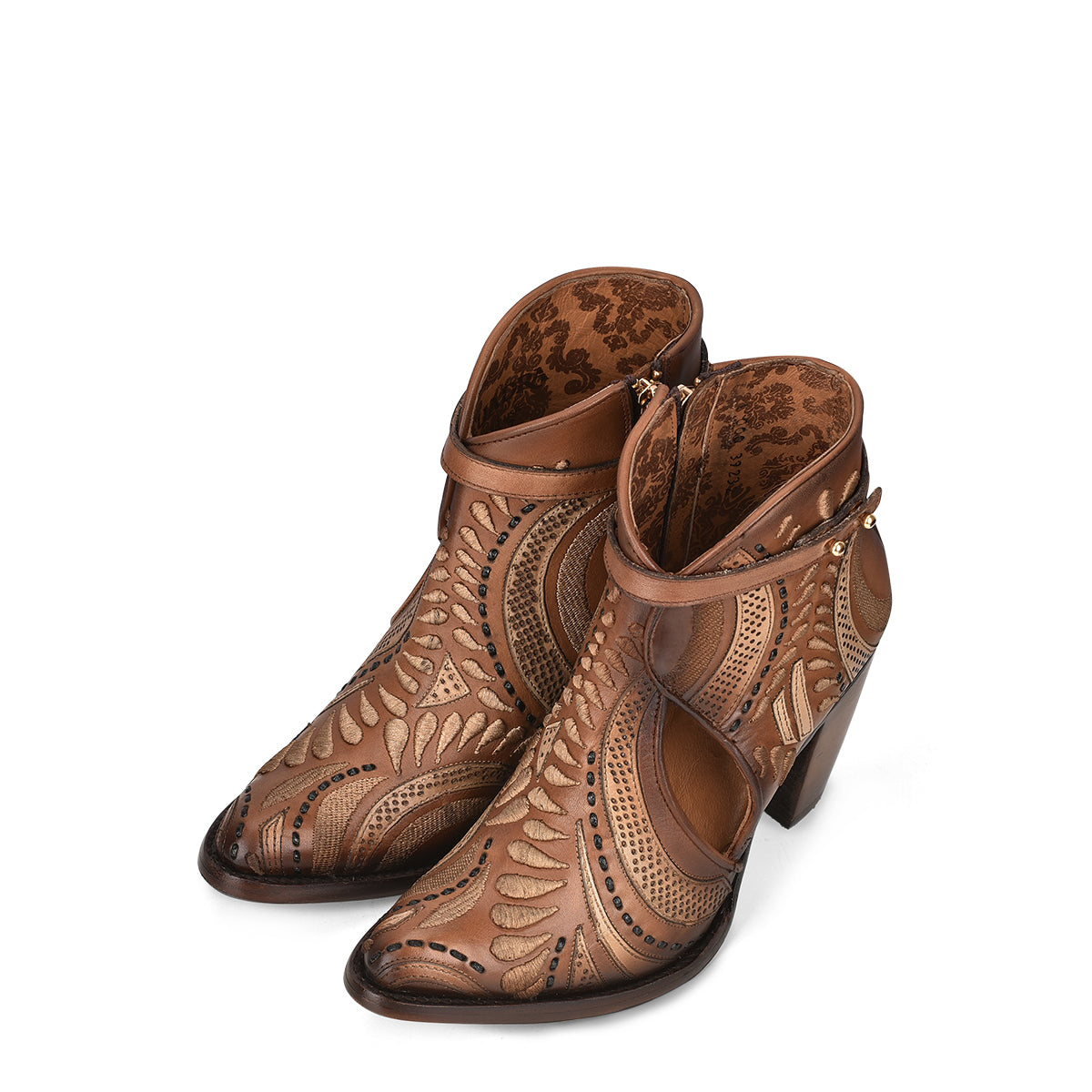 Cuadra Maple Embroidery & Harness CU642
