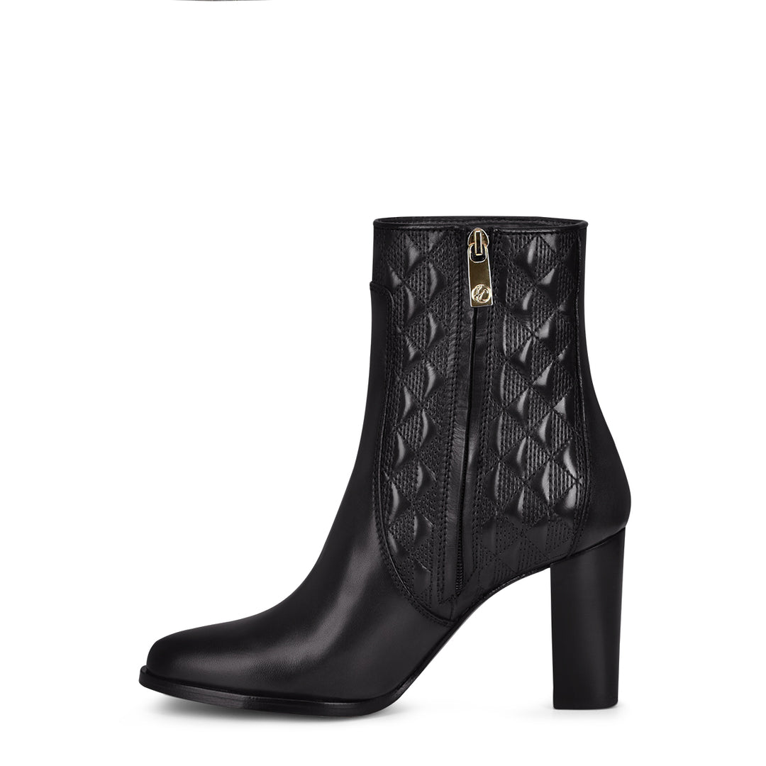 EMBROIDERY & STUDS FC582