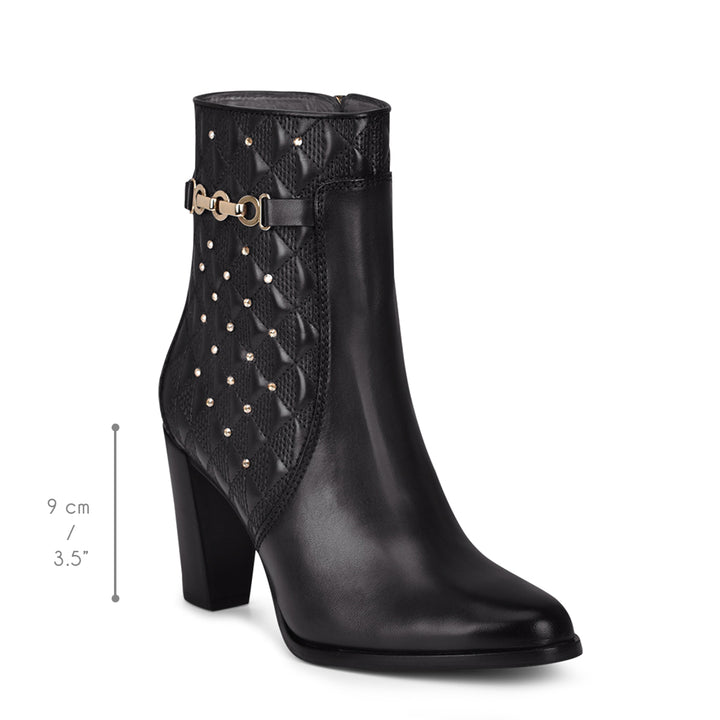 EMBROIDERY & STUDS FC582