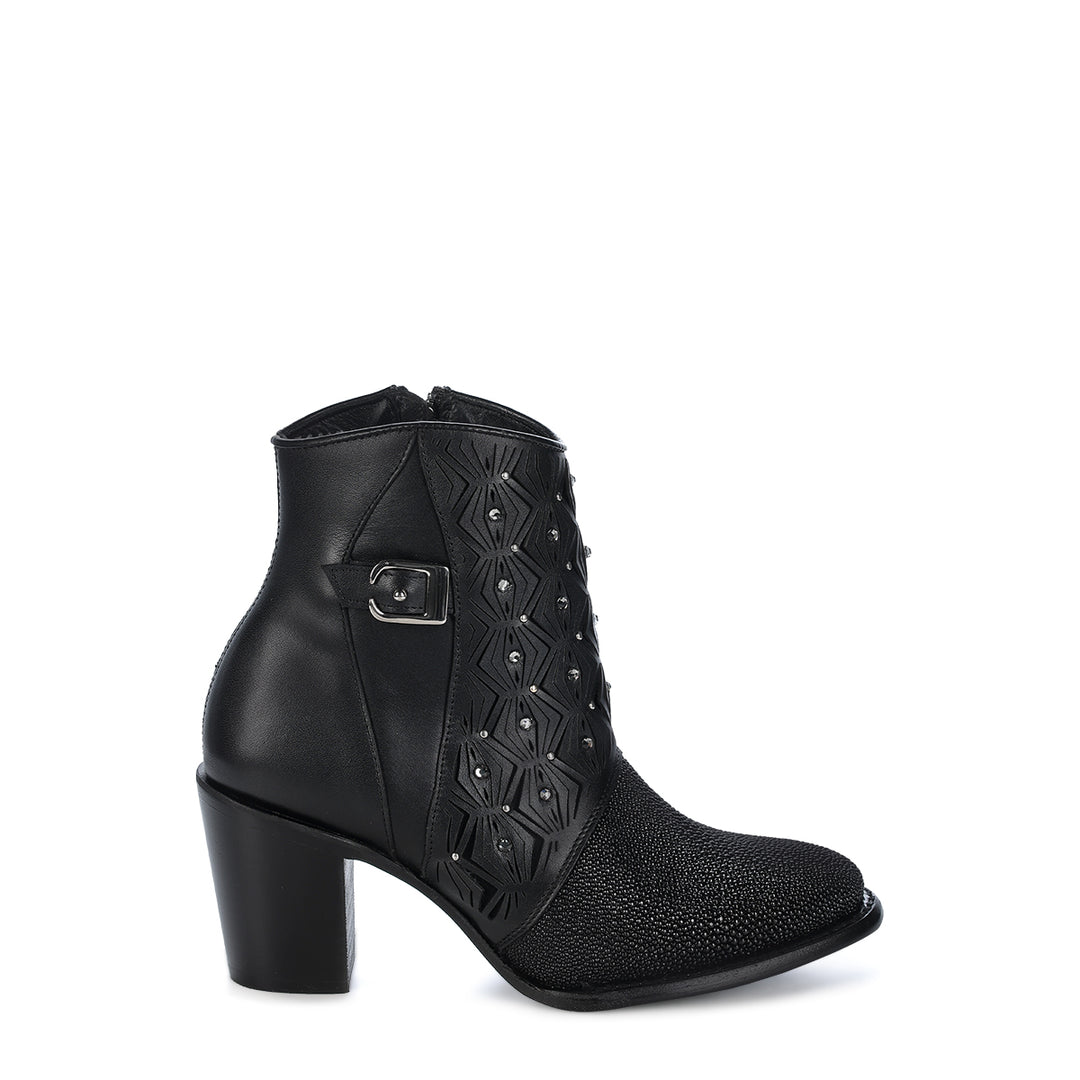 Black Stingray Zipper & Studs & Laser Snip Toe