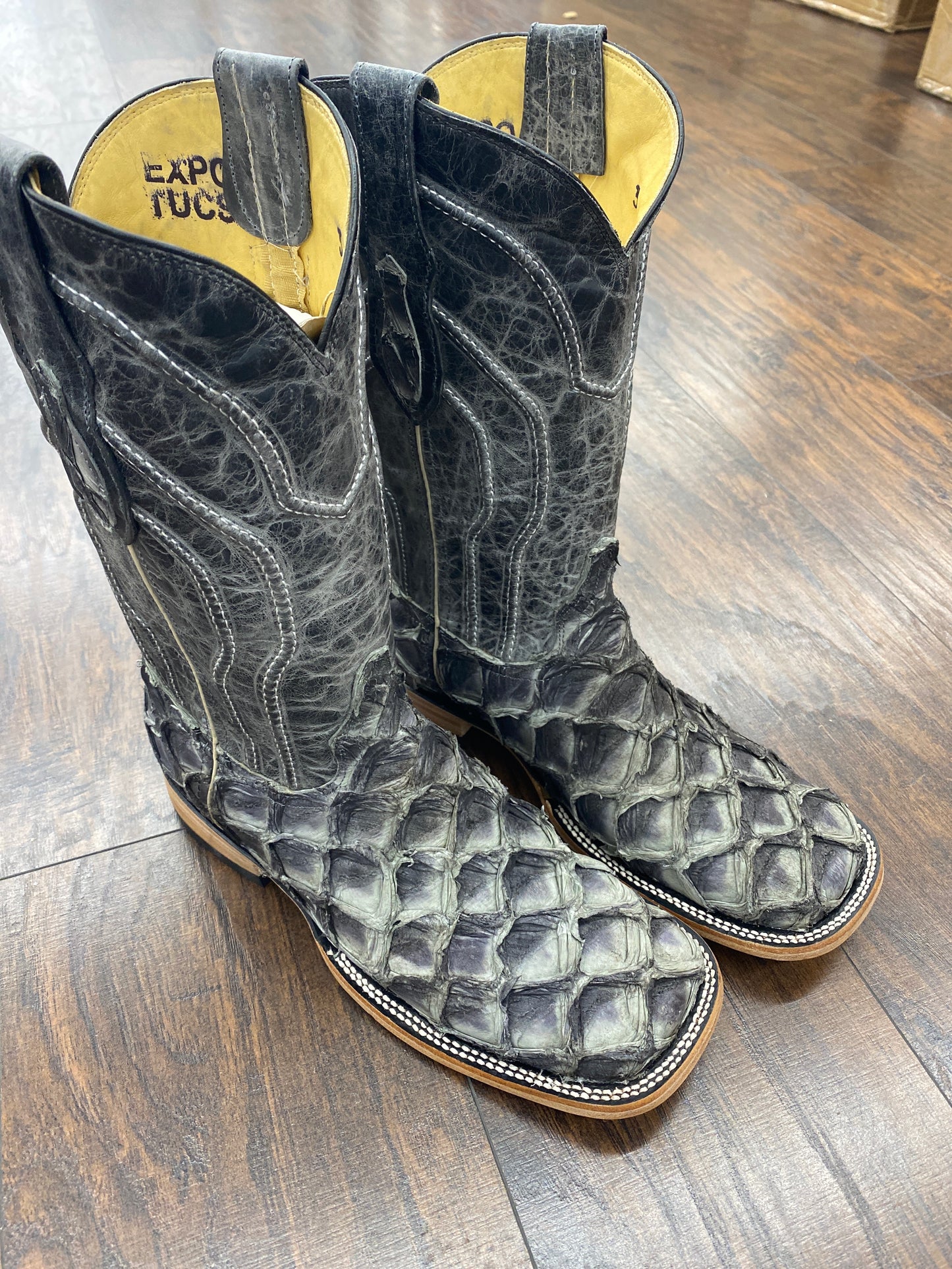 Mocking Bird Pirarucu Rodeo Wide