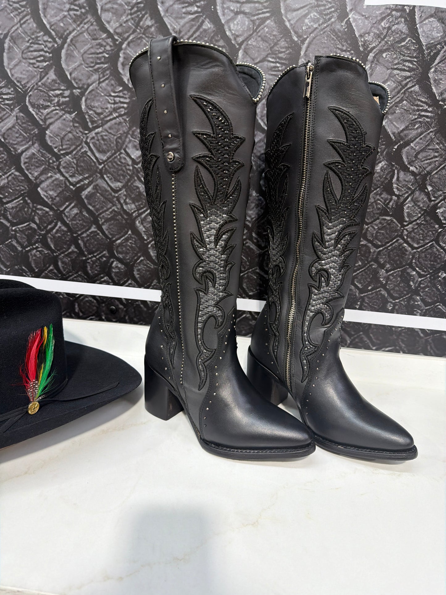 Cuadra LD Black Embroidery Woven & Studs CC337