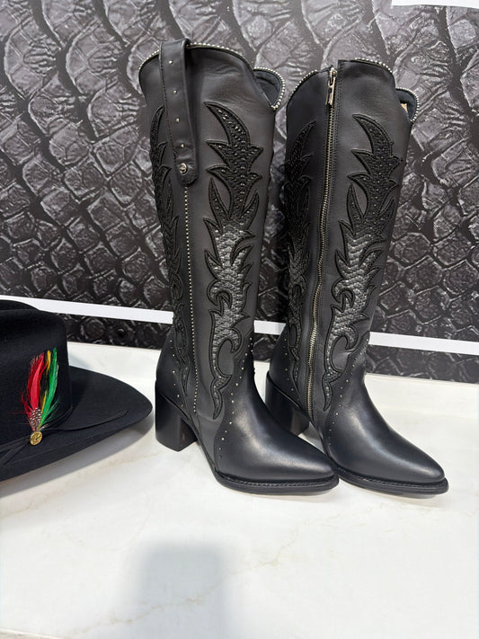 Cuadra LD Black Embroidery Woven & Studs CC337
