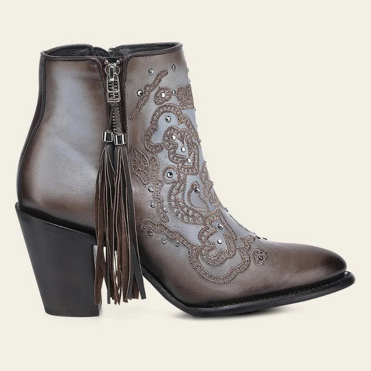 BLUE & SAND EMBROIDERY CU962